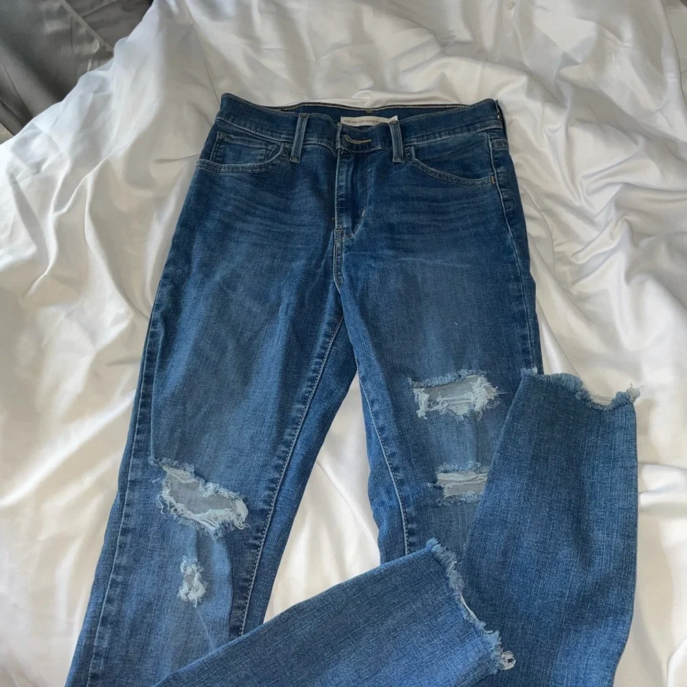Levi High Rise - Picture 2 of 5
